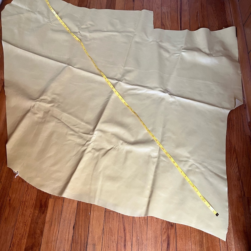 Lemon Yellow Leather - large irregular size - Picture 7 of 13